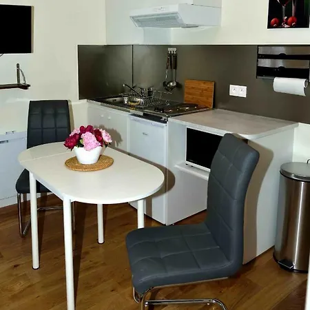 Apartmanhotel Gare 3*